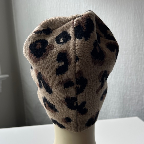 Madewell Leopard Print Beanie - Picture 3 of 7